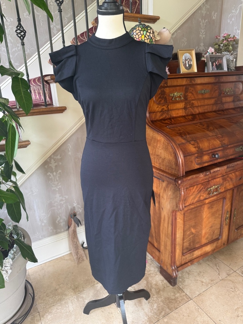 LULUS SCUBA FLUTTER SLEEVE dress small NWT black - Picture 10 of 13